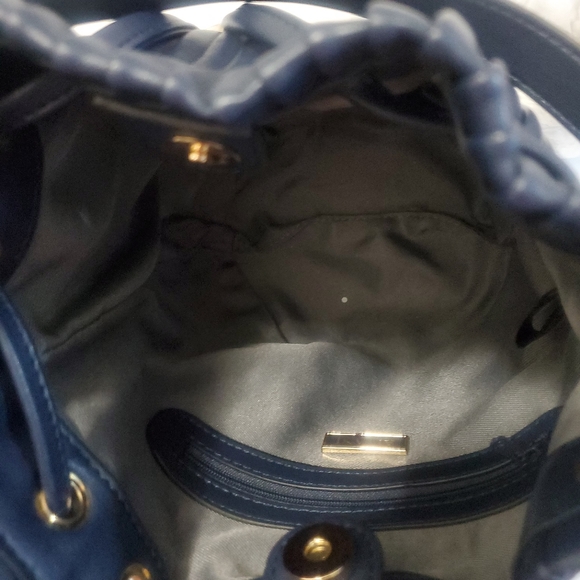 Alfani Phoebie Pleated Bucket Bag, navy - Picture 5 of 7